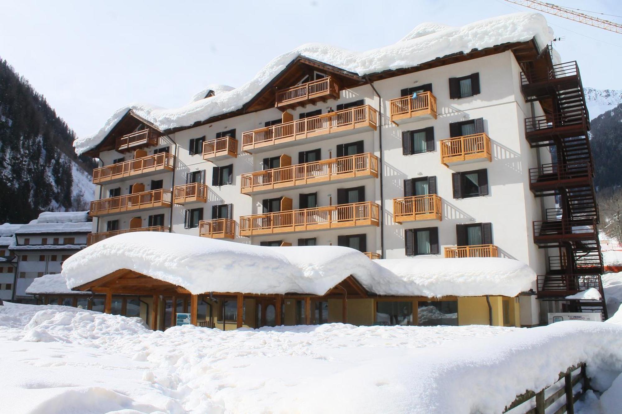 Hotel Cristallo Peio Esterno foto